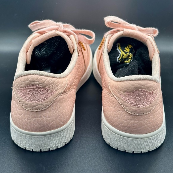 Jordan 1 Retro Low - Picture 3 of 9